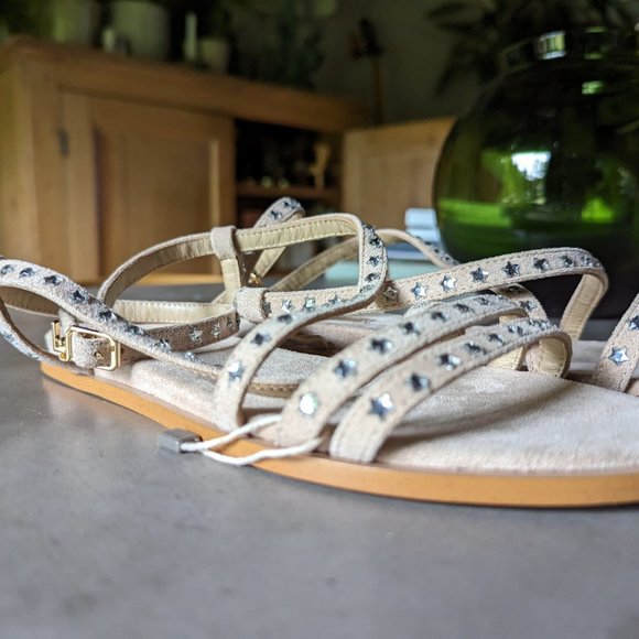 LIU •JO Beige Strappy studded sandals. - Picture 13 of 16